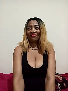 SEXYMOANSXX online show from 10, 10, 2025