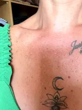 Snapshot of spycyfanny chatting on 19, 9, 2025 spycyfanny online show from 19, 9, 2025