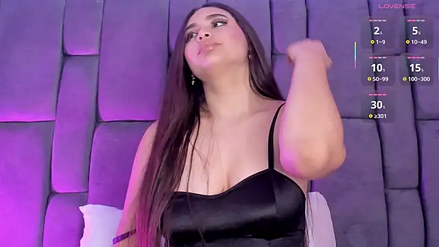 LeylaWoods online show from 28, 9, 2025