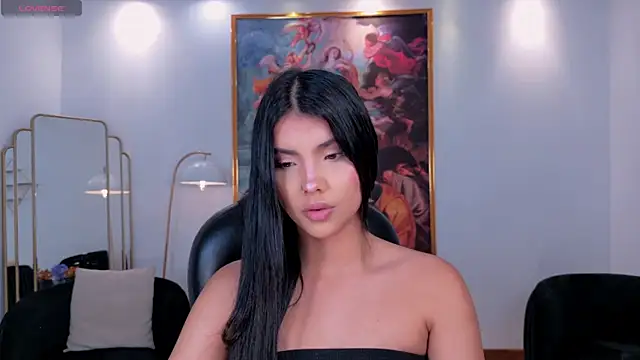 Snapshot of MiaLaurence chatting on 22, 5, 2026 MiaLaurence online show from 22, 5, 2026