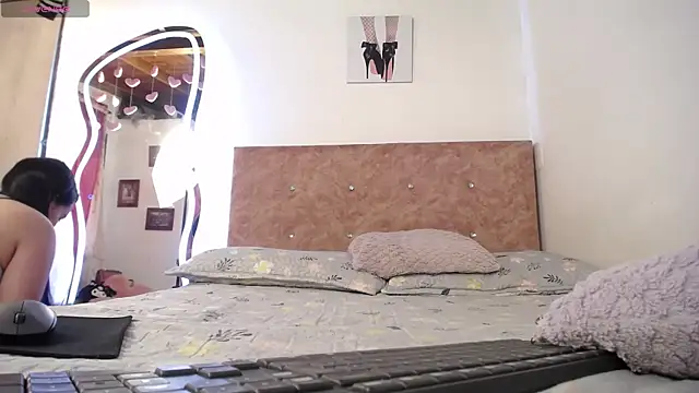 Snapshot of solpeich chatting on 4, 11, 2025 solpeich online show from 4, 11, 2025