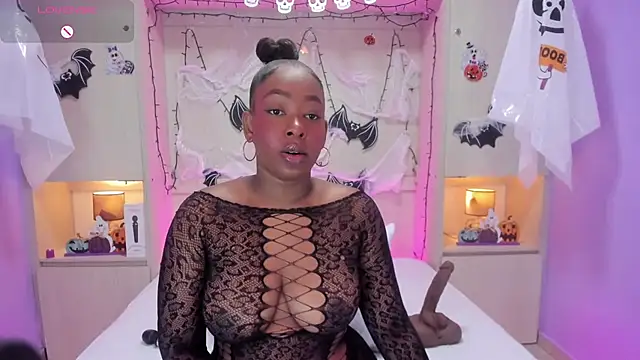 CassiieLondon online show from 23, 10, 2025