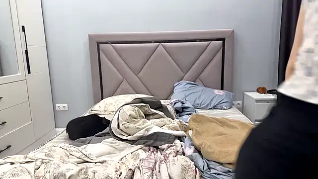 Wow Akemi online show from 27, 3, 2026