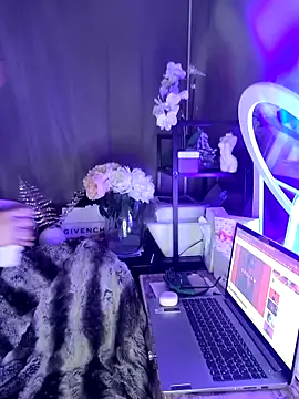 iamlalamilano online show from 18, 2, 2026