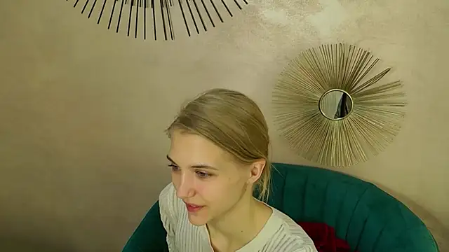 4example Chloe online show from 27, 3, 2026