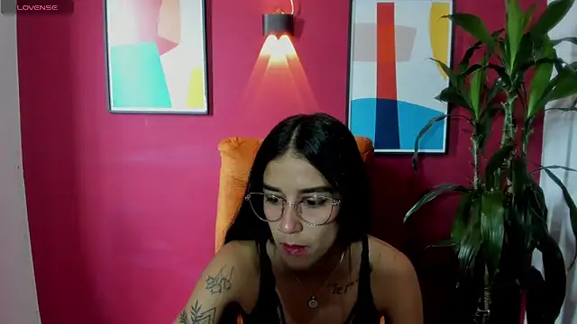 DanielaMonroe online show from 10, 10, 2025