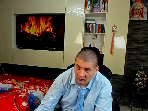 SpartacusDaddy48 online show from 12, 1, 2026