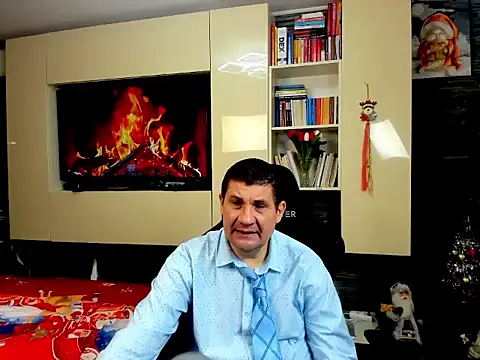 SpartacusDaddy48 online show from 4, 2, 2026