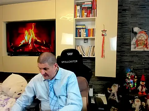 SpartacusDaddy48 online show from 24, 2, 2026