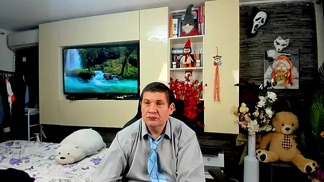 SpartacusDaddy48 online show from 28, 3, 2026