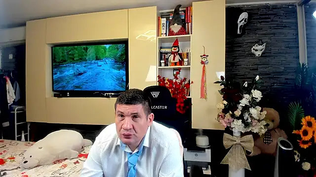 SpartacusDaddy48 online show from 16, 4, 2026