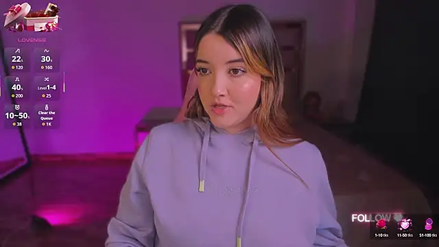 lunaarose online show from 9, 10, 2025