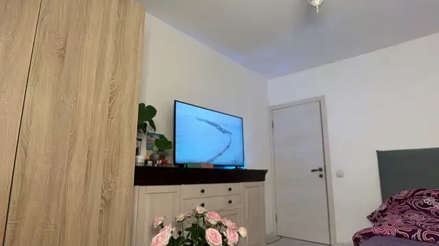 Miaswetty online show from 14, 10, 2025