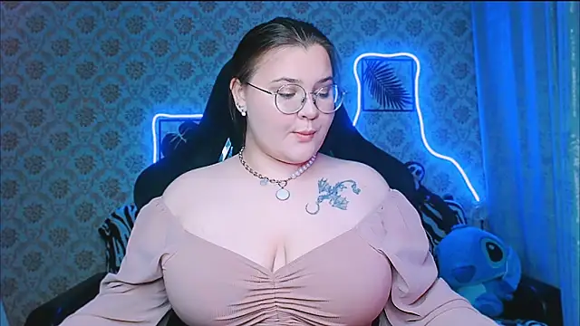 InLoveWithLife26 online show from 15, 9, 2025