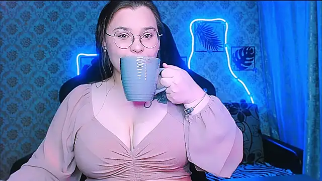 InLoveWithLife26 online show from 15, 3, 2026