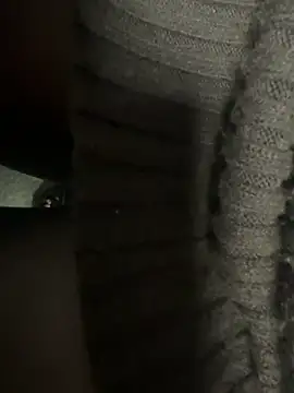 Snapshot of HiddenHoneyLDN chatting on 11, 11, 2025 HiddenHoneyLDN online show from 11, 11, 2025