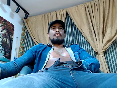 ElCaballeroNegro24 online show from 4, 10, 2025