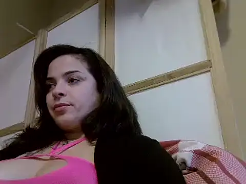 ITALIANASISIXX online show from 6, 1, 2025