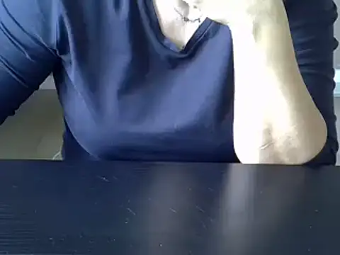 ITALIANASISIXX online show from 22, 10, 2025