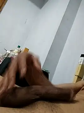 Snapshot of rayane7xx chatting on 18, 9, 2025 rayane7xx online show from 18, 9, 2025