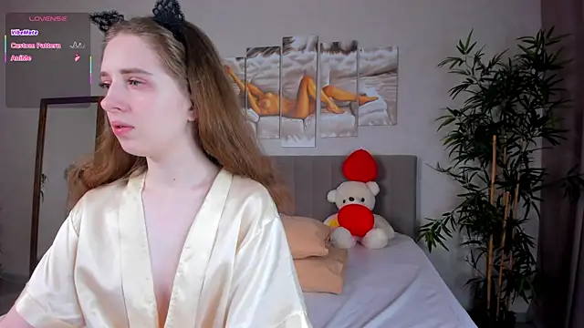 Snapshot of Camilla_Kelly chatting on 13, 2, 2026 Camilla Kelly online show from 13, 2, 2026