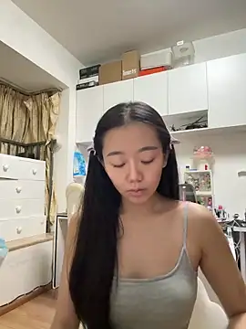 Snapshot of jiajia_L chatting on 9, 10, 2025 jiajia L online show from 9, 10, 2025