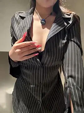 jiajia L online show from 23, 3, 2026