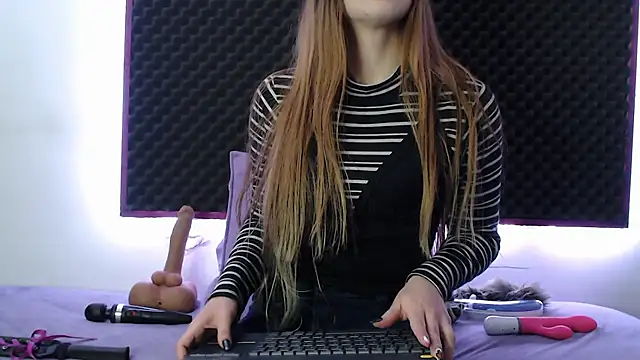 karlamoon23 online show from 19, 10, 2025