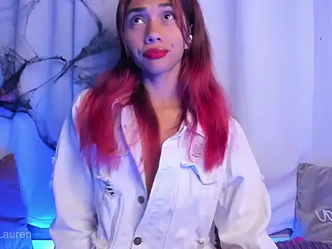 Laurenn 2 online show from 25, 10, 2025