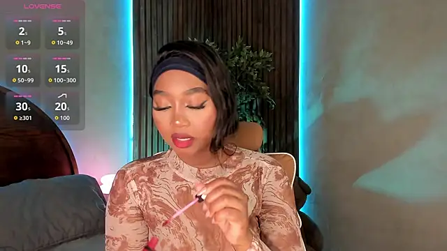 alisonn moon online show from 29, 10, 2025