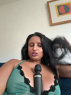 Angelaarayexx online show from 17, 9, 2025