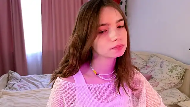 Evi Brook online show from 24, 4, 2026