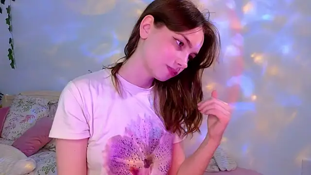 Evi Brook online show from 11, 6, 2026