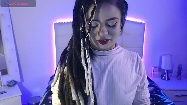 Snapshot of elapetitie chatting on 28, 11, 2025 elapetitie online show from 28, 11, 2025