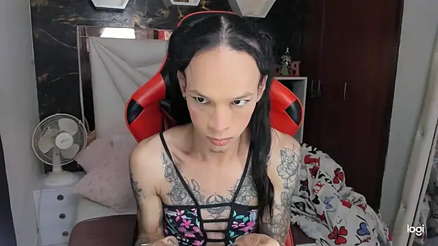 Snapshot of sara_slut21 chatting on 27, 12, 2024 sara slut21 online show from 27, 12, 2024