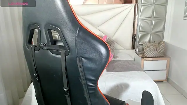 Snapshot of sara_slut21 chatting on 15, 1, 2025 sara slut21 online show from 15, 1, 2025