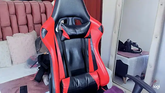 Snapshot of sara_slut21 chatting on 22, 1, 2025 sara slut21 online show from 22, 1, 2025