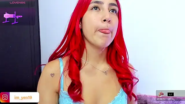 Snapshot of adahraa_younng chatting on 15, 12, 2025 adahraa younng online show from 15, 12, 2025