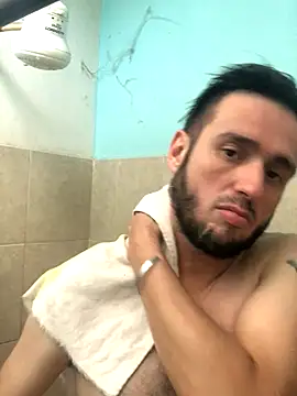 Snapshot of Alexitho25 chatting on 5, 10, 2025 Alexitho25 online show from 5, 10, 2025