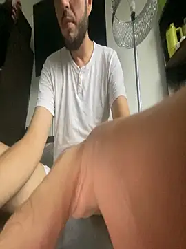 Snapshot of Alexitho25 chatting on 11, 10, 2025 Alexitho25 online show from 11, 10, 2025