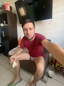 Snapshot of Alexitho25 chatting on 1, 12, 2025 Alexitho25 online show from 1, 12, 2025