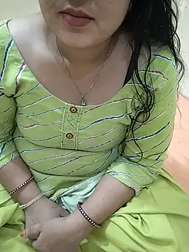 Snapshot of Diya-Sharmaa chatting on 24, 9, 2025 Diya-Sharmaa online show from 24, 9, 2025