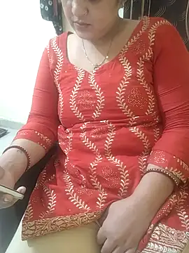 Snapshot of Diya-Sharmaa chatting on 24, 10, 2025 Diya-Sharmaa online show from 24, 10, 2025