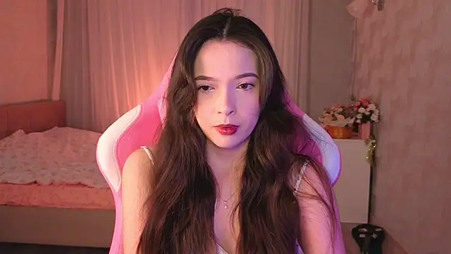 Snapshot of yuna_sunshy chatting on 30, 4, 2026 yuna sunshy online show from 30, 4, 2026