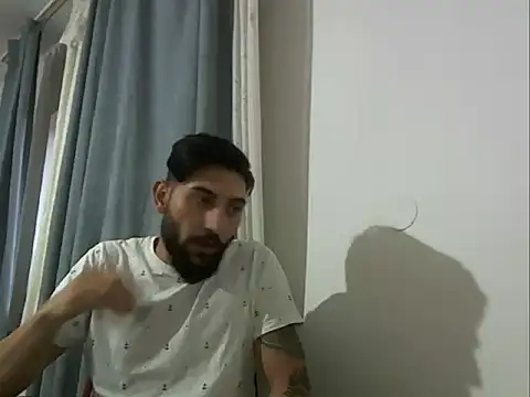 Snapshot of Alexgrc13 chatting on 3, 10, 2025 Alexgrc13 online show from 3, 10, 2025