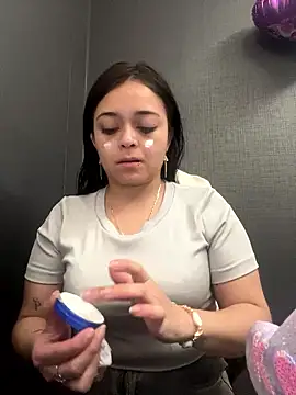 Snapshot of Emily_Rivers_ chatting on 19, 1, 2026 Emily Rivers online show from 19, 1, 2026