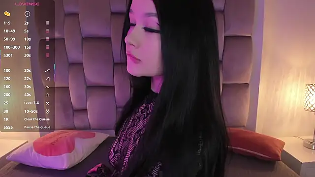 Dannika07 online show from 3, 2, 2026