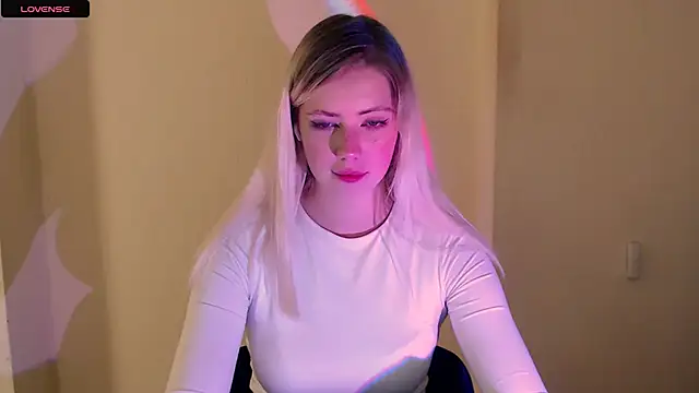 AliceHotty  online show from 27, 9, 2025