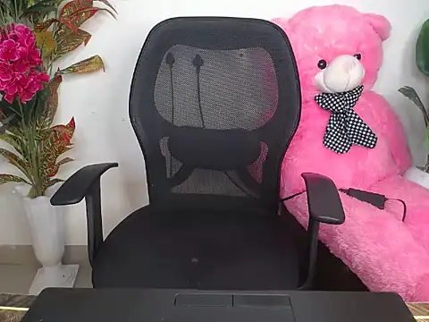 Snapshot of Big_Baby1 chatting on 15, 11, 2025 Big Baby1 online show from 15, 11, 2025