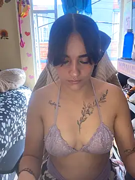 Snapshot of MiaRousexxx_ chatting on 12, 9, 2025 MiaRousexxx online show from 12, 9, 2025